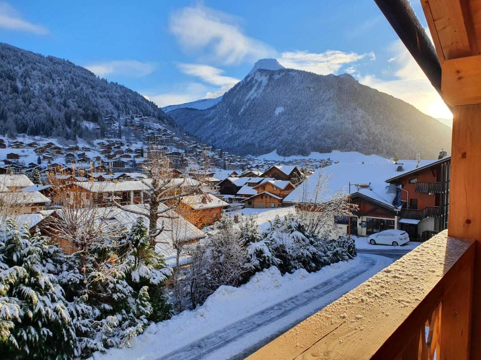 Chalet Delphinette - Spa privatif Morzine Esterno foto